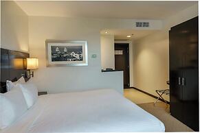 Courtyard by Marriott Panama Metromall