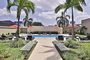 Courtyard by Marriott Panama Metromall