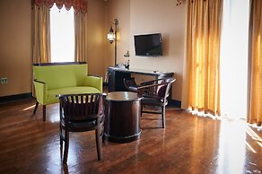 Royal Elephant Hotel & Conference Centre