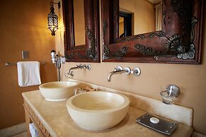 Royal Elephant Hotel & Conference Centre