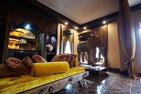 Royal Elephant Hotel & Conference Centre