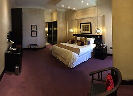 Royal Elephant Hotel & Conference Centre