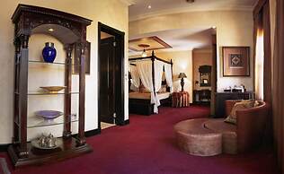 Royal Elephant Hotel & Conference Centre