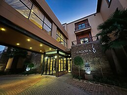 Royal Elephant Hotel & Conference Centre