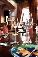 Royal Elephant Hotel & Conference Centre