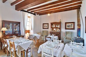 Can Busquets - Hotel d'Interior