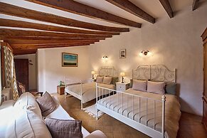 Can Busquets - Hotel d'Interior