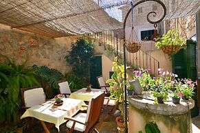 Can Busquets - Hotel d'Interior