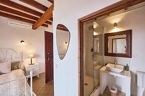 Can Busquets - Hotel d'Interior