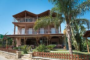 Armonia Studios & Apartments