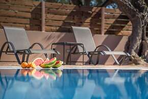 Armonia Studios & Apartments