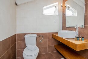 Armonia Studios & Apartments