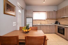 Armonia Studios & Apartments