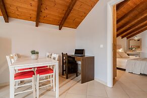 Armonia Studios & Apartments