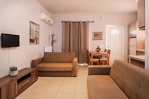 Armonia Studios & Apartments