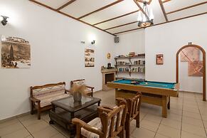 Armonia Studios & Apartments