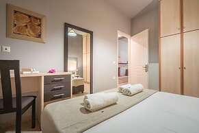 Armonia Studios & Apartments