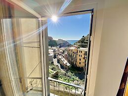 Giovanni Rooms Manarola