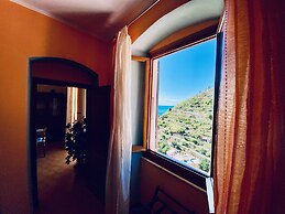 Giovanni Rooms Manarola
