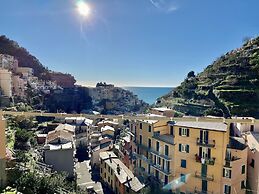 Giovanni Rooms Manarola