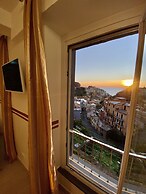 Giovanni Rooms Manarola