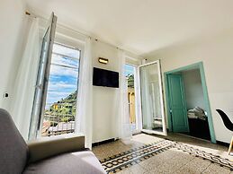 Giovanni Rooms Manarola