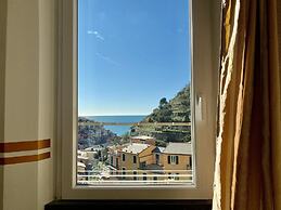 Giovanni Rooms Manarola