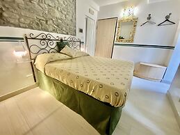 Giovanni Rooms Manarola