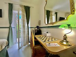 Giovanni Rooms Manarola