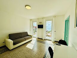 Giovanni Rooms Manarola