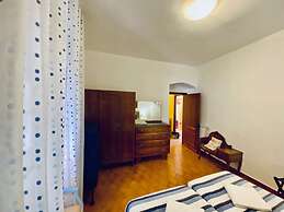 Giovanni Rooms Manarola