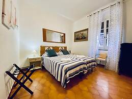 Giovanni Rooms Manarola