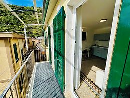 Giovanni Rooms Manarola