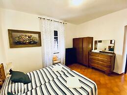 Giovanni Rooms Manarola