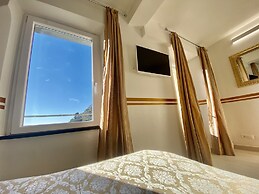 Giovanni Rooms Manarola