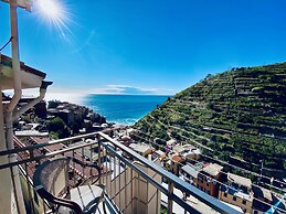 Giovanni Rooms Manarola