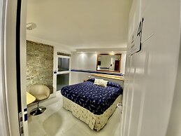 Giovanni Rooms Manarola