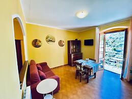 Giovanni Rooms Manarola