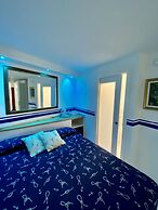 Giovanni Rooms Manarola