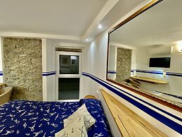 Giovanni Rooms Manarola