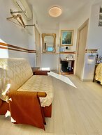 Giovanni Rooms Manarola