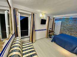 Giovanni Rooms Manarola