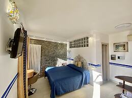 Giovanni Rooms Manarola