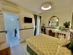 Giovanni Rooms Manarola