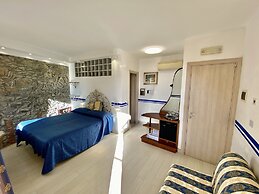 Giovanni Rooms Manarola