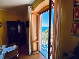 Giovanni Rooms Manarola