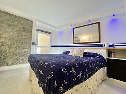 Giovanni Rooms Manarola