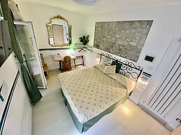 Giovanni Rooms Manarola