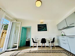 Giovanni Rooms Manarola