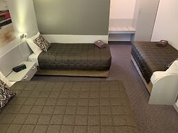 Orana Windmill Motel